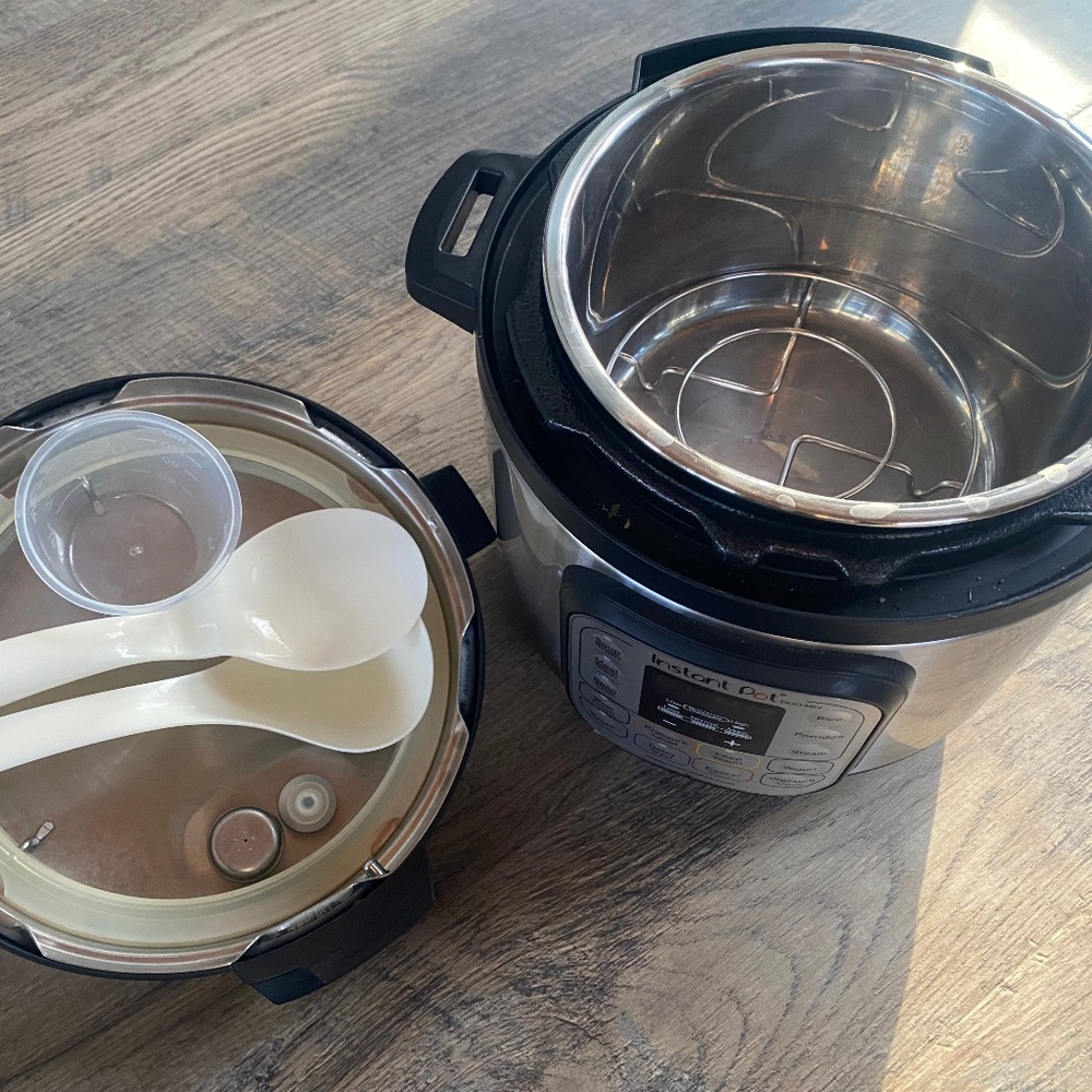 Mini Instant Pot - Picture 5 of 6